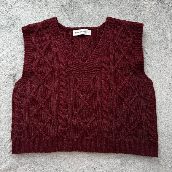 Girl Crush Gang Cable Knit Sleeveless V-Neck Sweater Vest Burgundy/RedWine Small - Picture 2 of 11